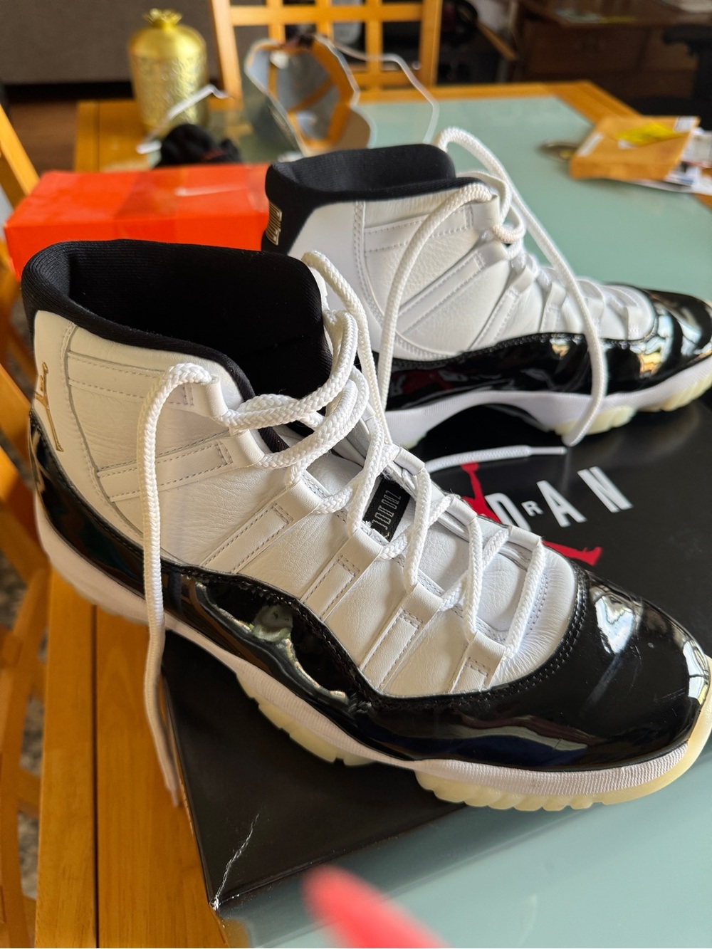 Nike Air Jordan 11 Low Retro - Gratitude DMP Jumpman Logo White/Black size 11